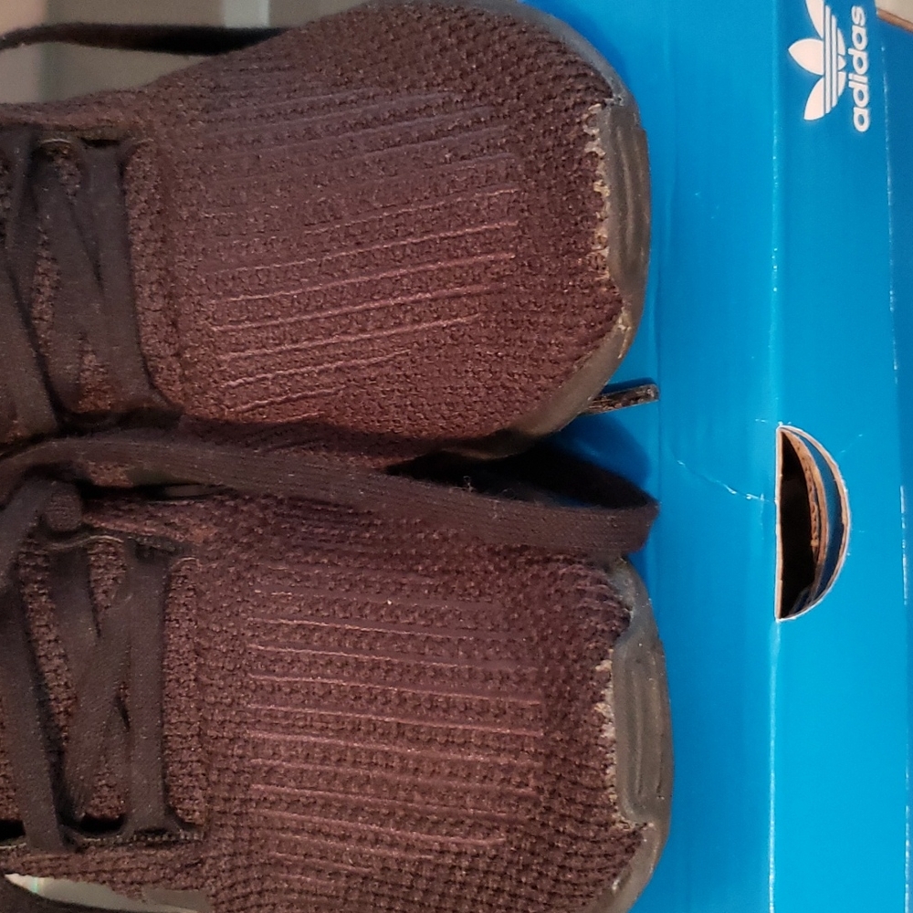 ADIDAS SWIFT RUN C...SIZE 2 - Picture 5 of 15